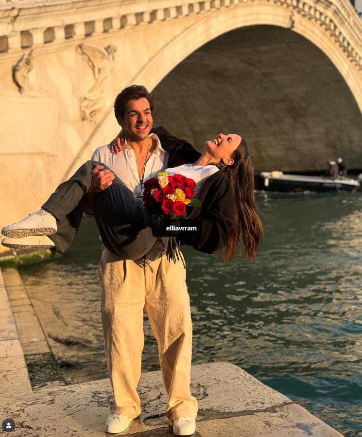 ashishchanchlani and elliavrram in romantic photo